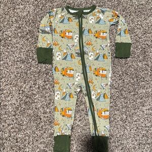 Kiki and Lulu Camping the great out s’mores convertible footie